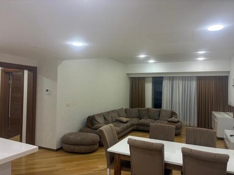 4 otaqlı yeni tikili - Nəsimi r. - 190 m²