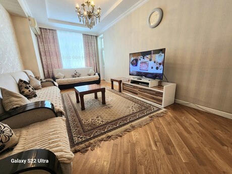 3 otaqlı yeni tikili - Neftçilər m. - 120 m²