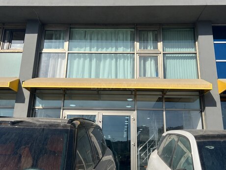 Obyekt - Ağ şəhər q. - 250 m²