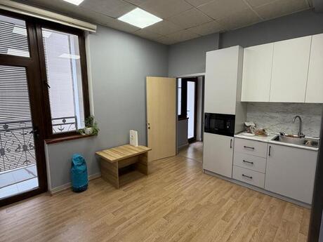 4-комн. офис - м. Шах Исмаил Хатаи - 145 м²