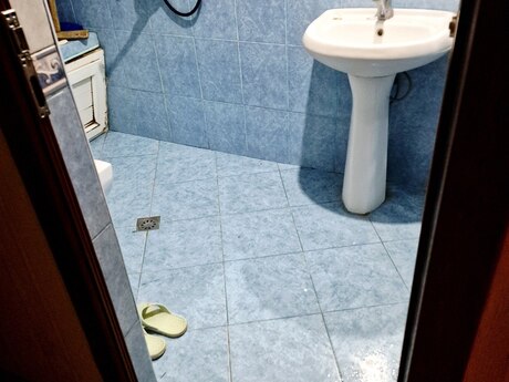 2 otaqlı köhnə tikili - Neftçilər m. - 85 m²