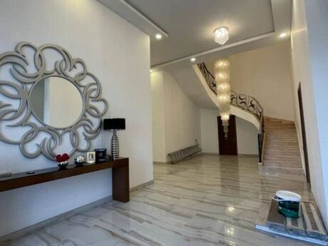 7 otaqlı həyət evi/bağ evi - Mərdəkan q. - 600 m²