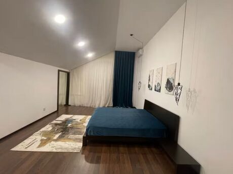 7 otaqlı həyət evi/bağ evi - Mərdəkan q. - 600 m²