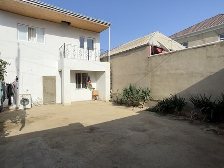 7 otaqlı həyət evi/bağ evi - Zığ q. - 195 m²