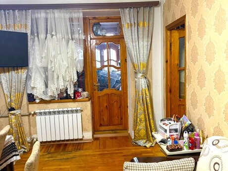 2 otaqlı köhnə tikili - Qara Qarayev m. - 50 m²