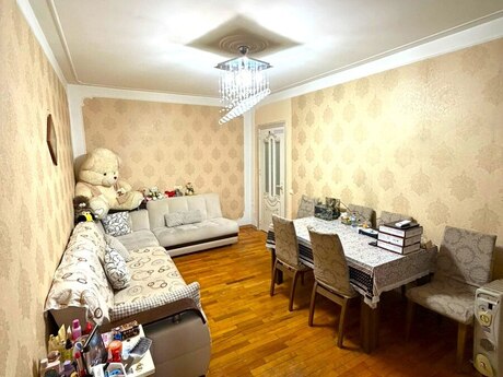 2 otaqlı köhnə tikili - Qara Qarayev m. - 50 m²