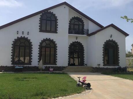 4 otaqlı həyət evi/bağ evi - Mərdəkan q. - 220 m²