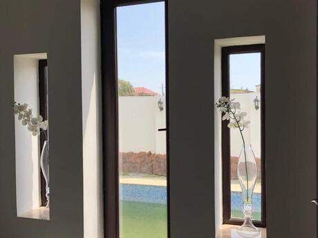 4 otaqlı həyət evi/bağ evi - Mərdəkan q. - 220 m²