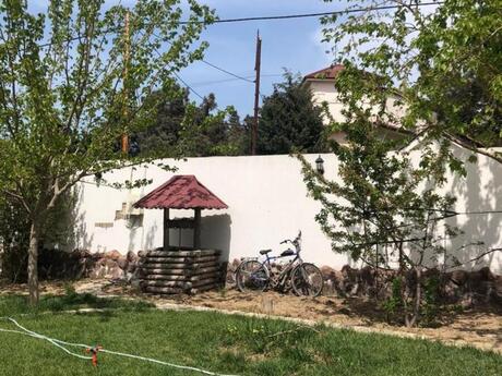 4 otaqlı həyət evi/bağ evi - Mərdəkan q. - 220 m²