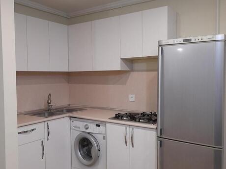 Elan №6080933 - Bakı, 28 May m., 2 otaqlı, 55 m², 4/5 mərtəbə