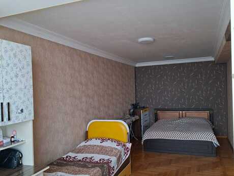 4 otaqlı köhnə tikili - Bayıl q. - 120 m²