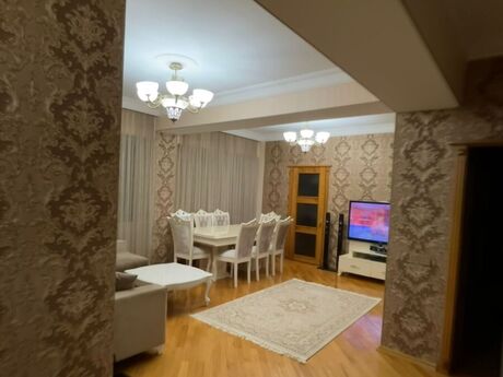 4 otaqlı köhnə tikili - Bayıl q. - 123 m²