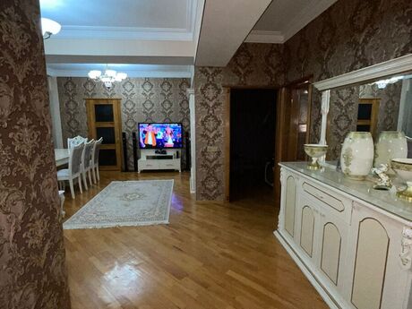 4 otaqlı köhnə tikili - Bayıl q. - 123 m²