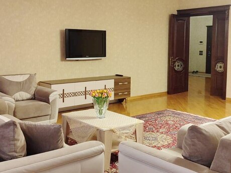 Elan №6080950 - Bakı, Nizami m., 2 otaqlı, 114 m², 2/13 mərtəbə