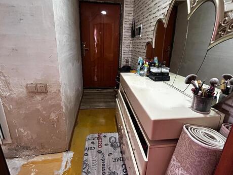 1 otaqlı köhnə tikili - Lökbatan q. - 32 m²