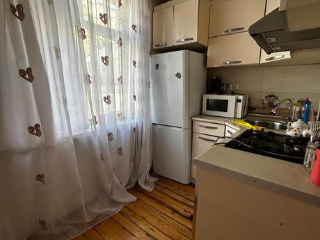 1 otaqlı köhnə tikili - Lökbatan q. - 32 m²