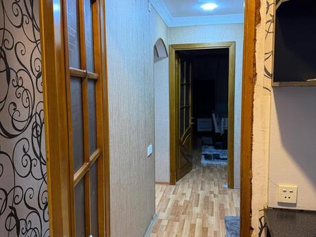 4 otaqlı köhnə tikili - Azadlıq Prospekti m. - 90 m²