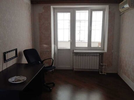 2 otaqlı köhnə tikili - Koroğlu m. - 50 m²