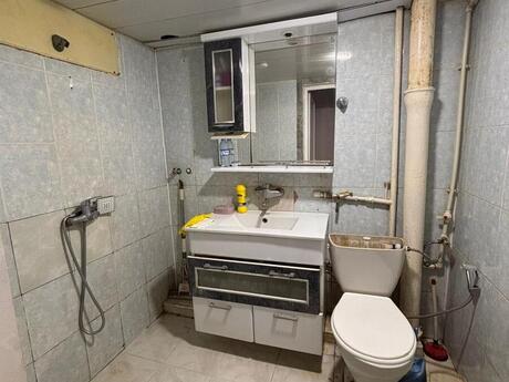 1 otaqlı köhnə tikili - Qara Qarayev m. - 30 m²