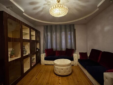 3 otaqlı köhnə tikili - Bakıxanov q. - 100 m²