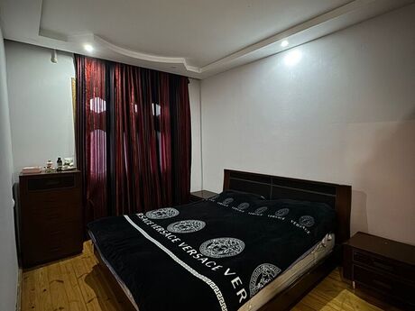 3 otaqlı köhnə tikili - Bakıxanov q. - 100 m²