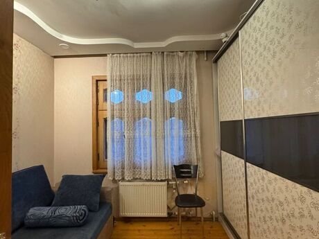 3 otaqlı köhnə tikili - Bakıxanov q. - 100 m²