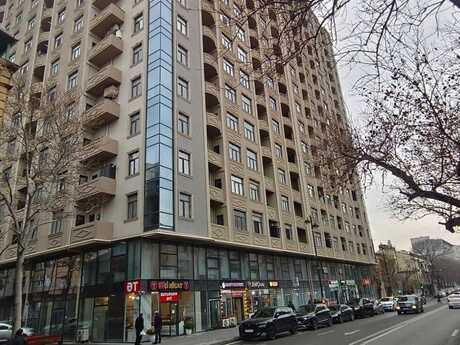 Elan №6081207 - Bakı, 28 May m., 3 otaqlı, 141 m², 13/17 mərtəbə
