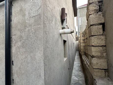6 otaqlı həyət evi/bağ evi - Lökbatan q. - 245 m²