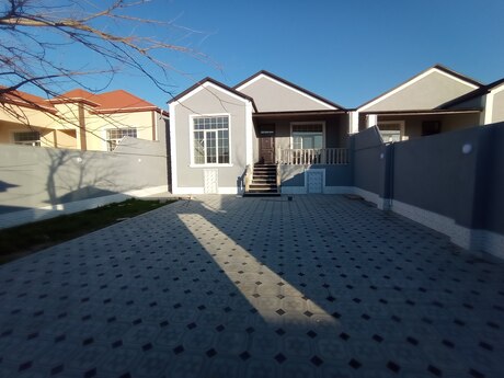 4 otaqlı həyət evi/bağ evi - Maştağa q. - 140 m²