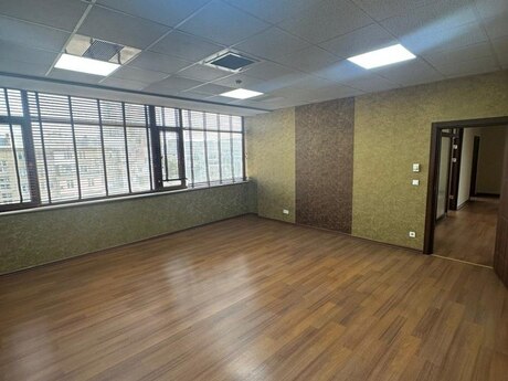 4-комн. офис - м. Нариман Нариманов - 150 м²