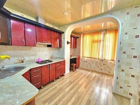 3 otaqlı köhnə tikili - Həzi Aslanov m. - 60 m²