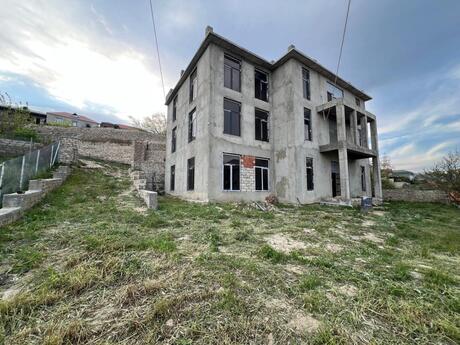 12 otaqlı həyət evi/bağ evi - Köhnə Günəşli q. - 1000 m²
