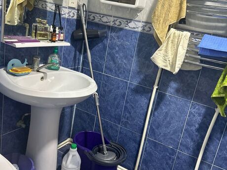 1-комн. вторичка - м. Элмляр Академиясы - 45 м²