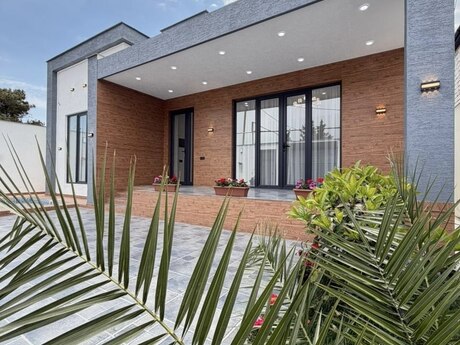 4 otaqlı həyət evi/bağ evi - Şüvəlan q. - 155 m²