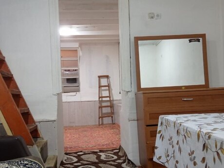 2 otaqlı köhnə tikili - 28 May m. - 50 m²