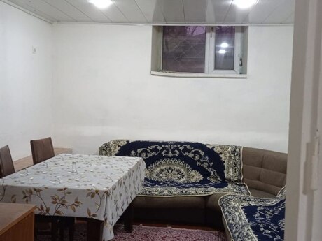 2 otaqlı köhnə tikili - 28 May m. - 50 m²