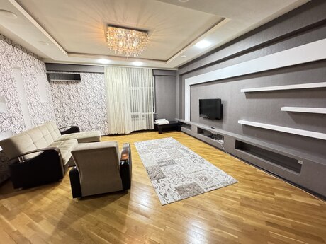 3 otaqlı yeni tikili - Şah İsmayıl Xətai m. - 130 m²