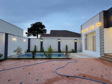 4 otaqlı həyət evi/bağ evi - Şüvəlan q. - 160 m²