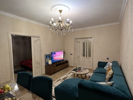 4 otaqlı köhnə tikili - Xalqlar Dostluğu m. - 100 m²