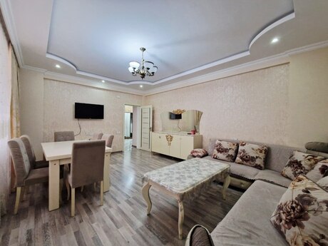 2-room apartment for rent, 100 m², Qara Qarayev: 800 ₼/mo 3