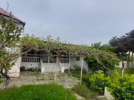 5 otaqlı həyət evi/bağ evi - Mehdiabad q. - 200 m²