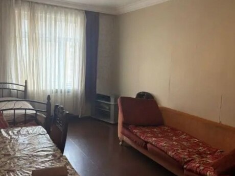 3 otaqlı köhnə tikili - Həzi Aslanov m. - 65 m²