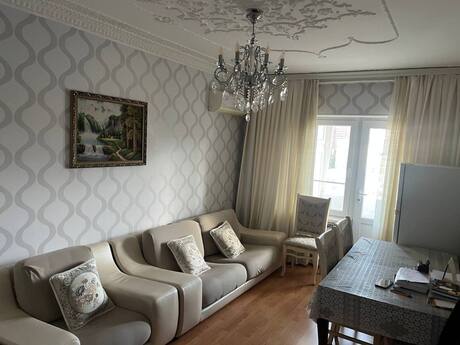 4 otaqlı köhnə tikili - İnşaatçılar m. - 90 m²