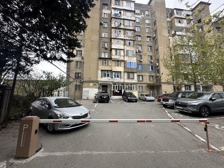 3 otaqlı köhnə tikili - Əhmədli q. - 66 m²