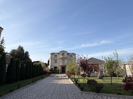 9 otaqlı həyət evi/bağ evi - Novxanı q. - 1000 m²