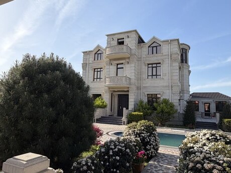 9 otaqlı həyət evi/bağ evi - Novxanı q. - 1000 m²