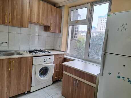 2 otaqlı köhnə tikili - Nəriman Nərimanov m. - 50 m²