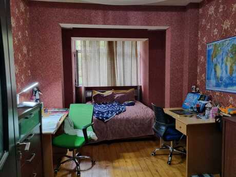 4 otaqlı köhnə tikili - Azadlıq Prospekti m. - 110 m²