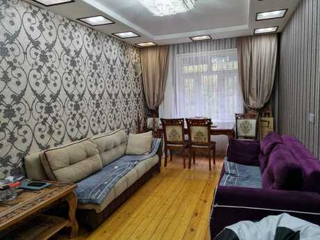 4 otaqlı köhnə tikili - Azadlıq Prospekti m. - 110 m²