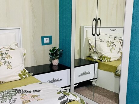 2 otaqlı köhnə tikili - İçəri Şəhər m. - 55 m²